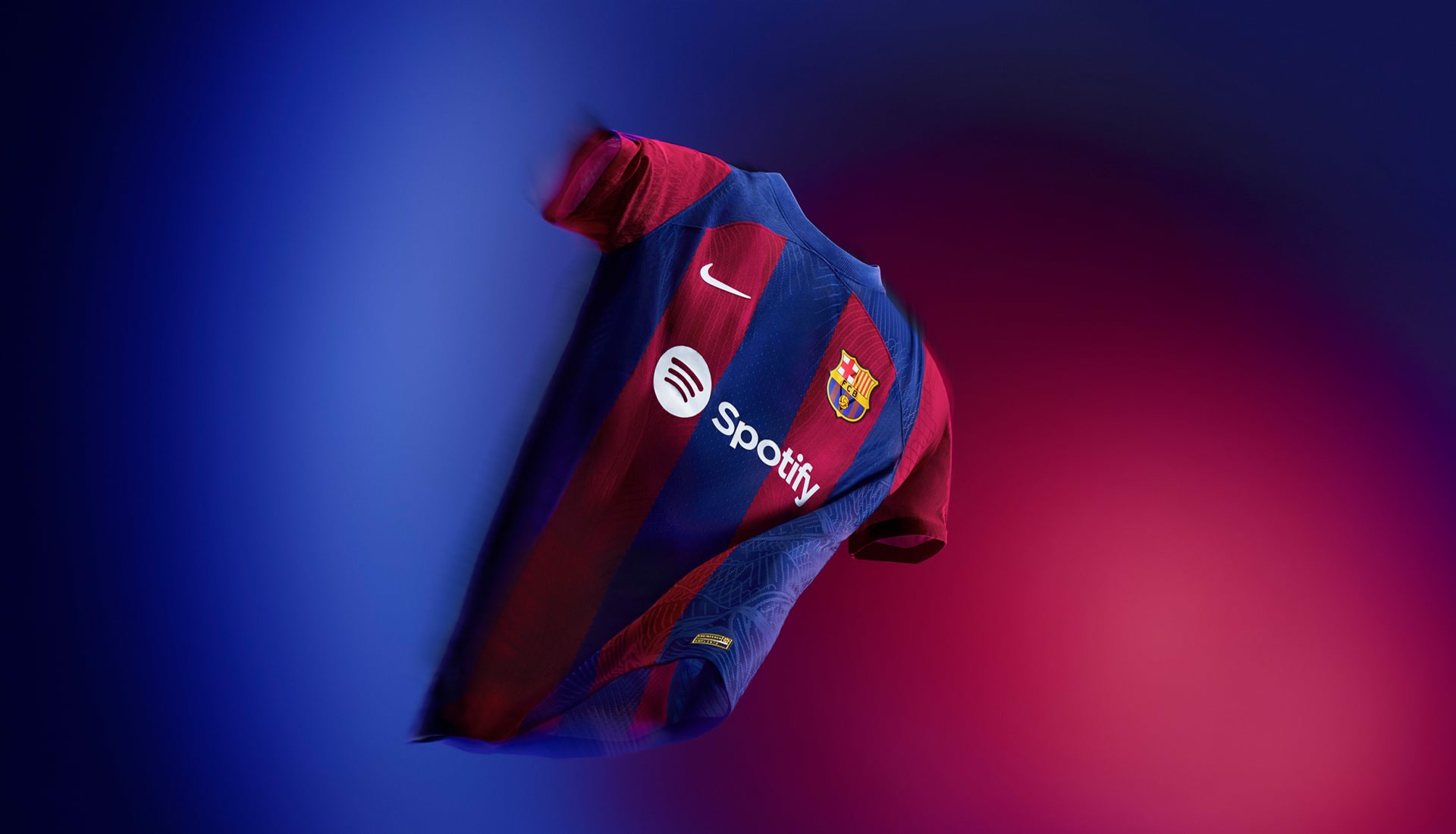 Nike trình làng áo thi đấu cho ĐT nữ Barcelona 23/24